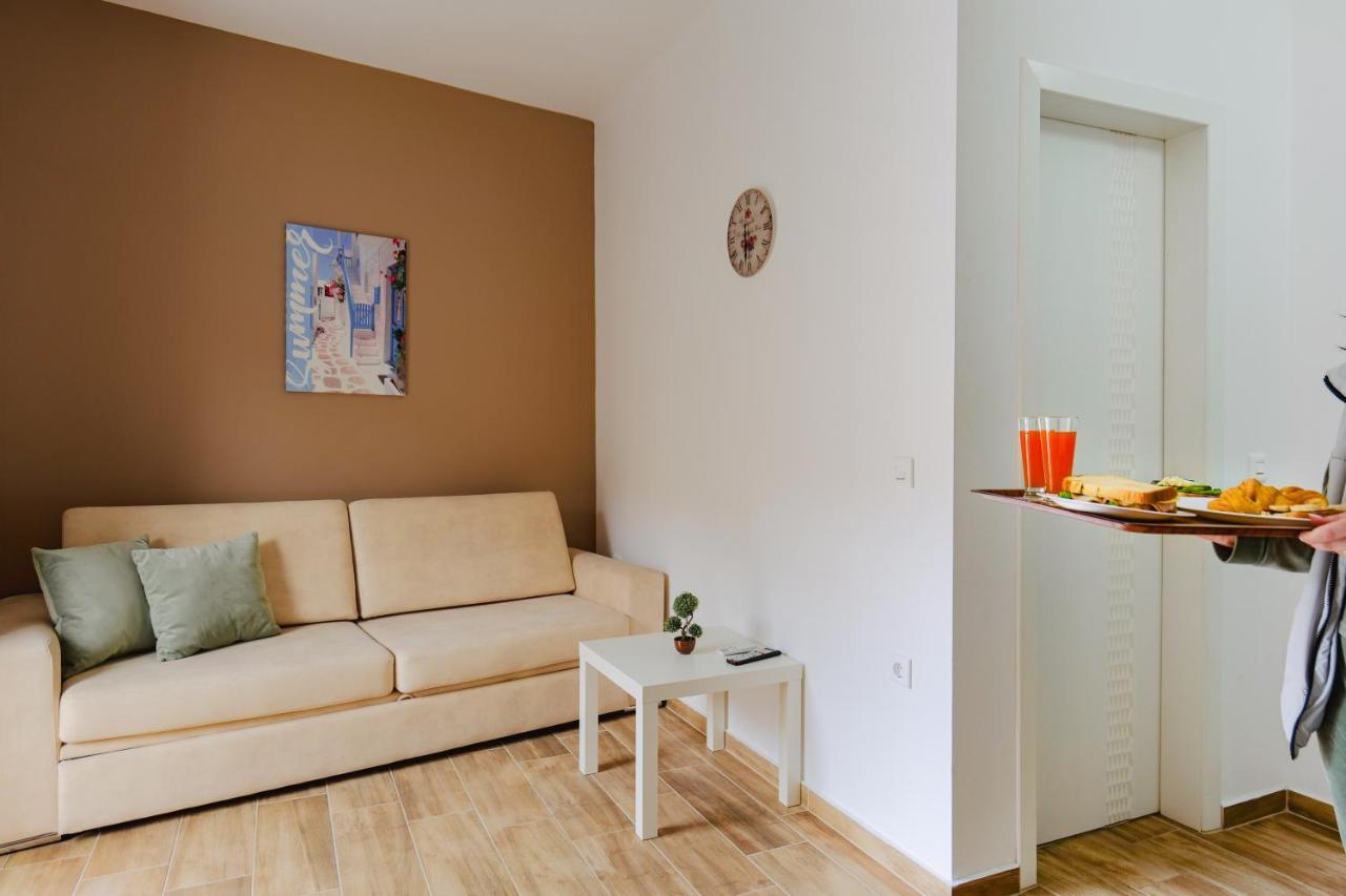 Eden Suites & Apartments Σαράντα Εξωτερικό φωτογραφία