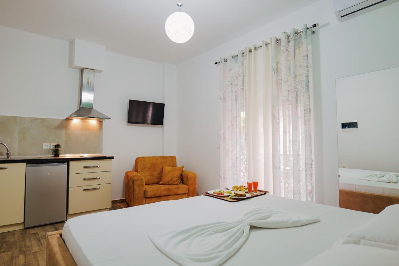 Eden Suites & Apartments Σαράντα Εξωτερικό φωτογραφία