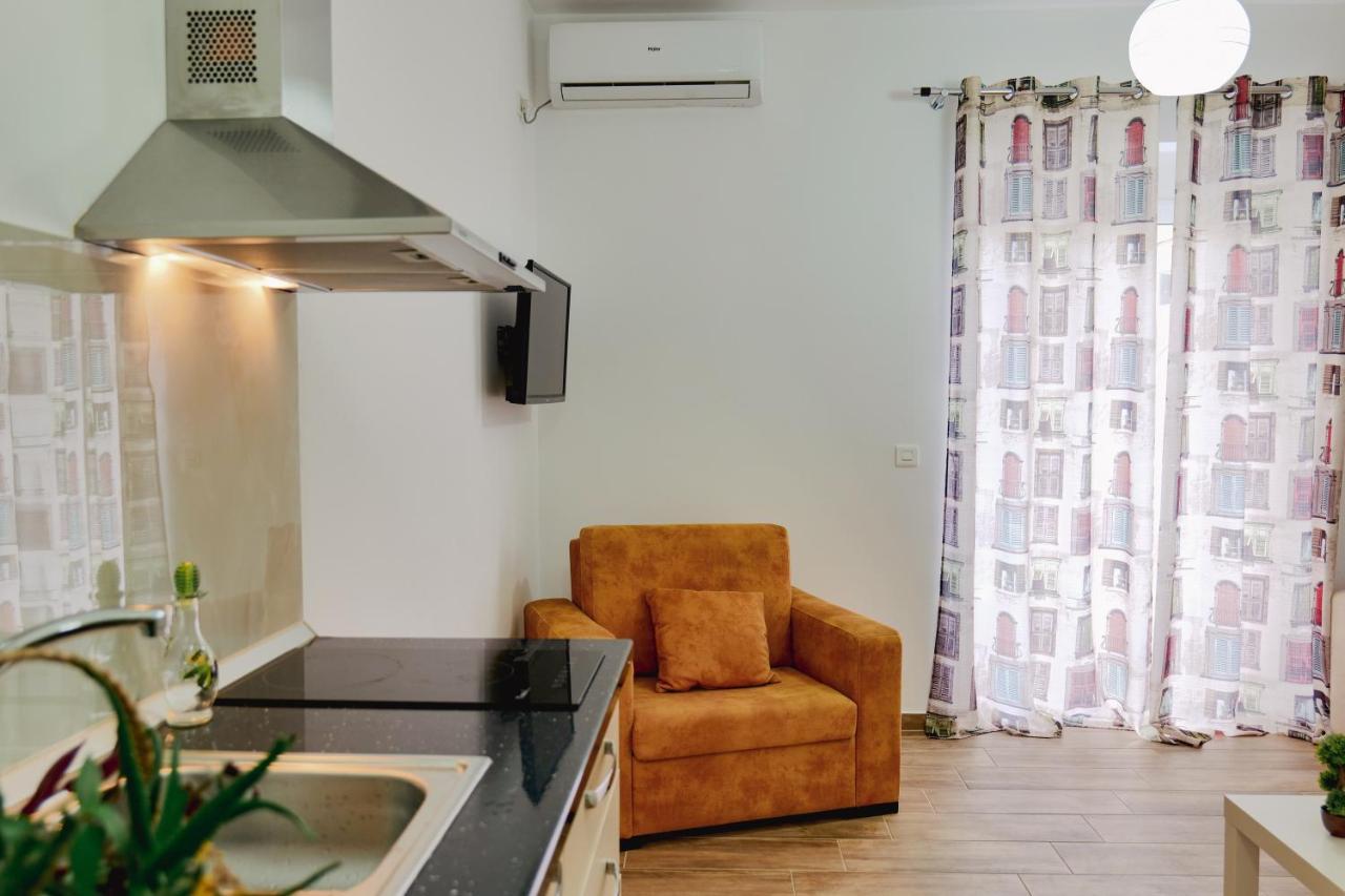 Eden Suites & Apartments Σαράντα Εξωτερικό φωτογραφία