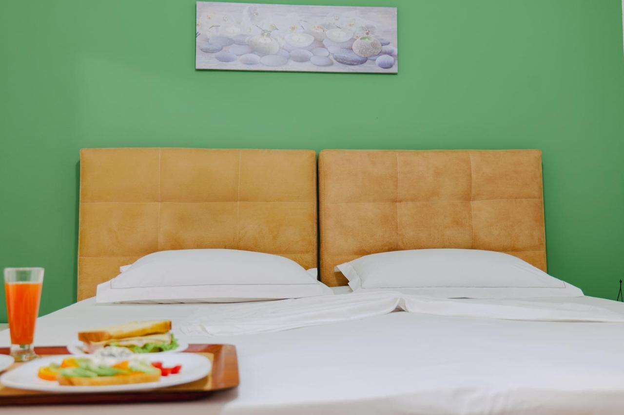 Eden Suites & Apartments Σαράντα Εξωτερικό φωτογραφία
