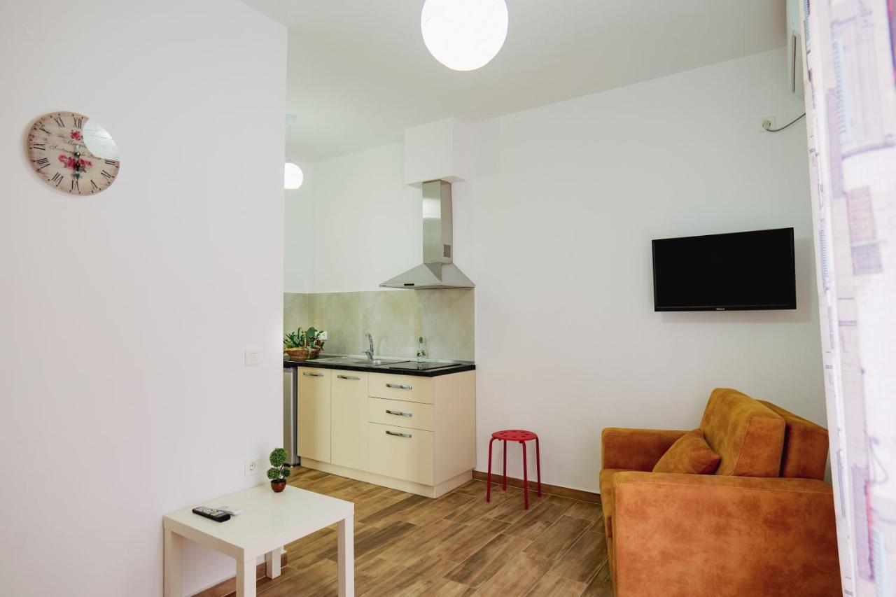 Eden Suites & Apartments Σαράντα Εξωτερικό φωτογραφία