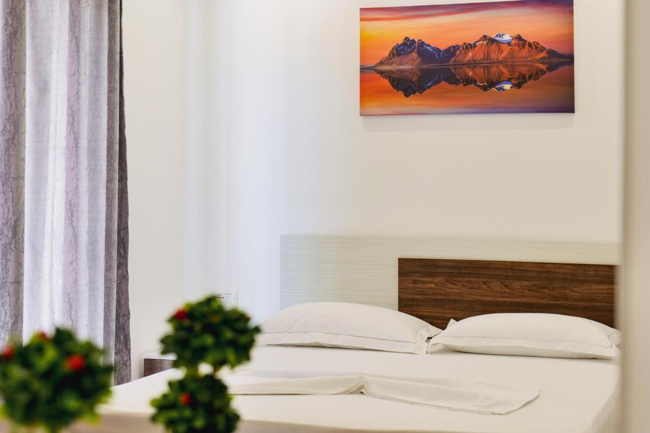 Eden Suites & Apartments Σαράντα Εξωτερικό φωτογραφία