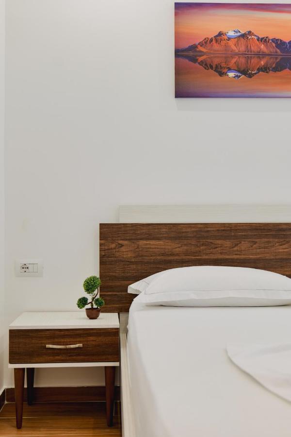 Eden Suites & Apartments Σαράντα Εξωτερικό φωτογραφία