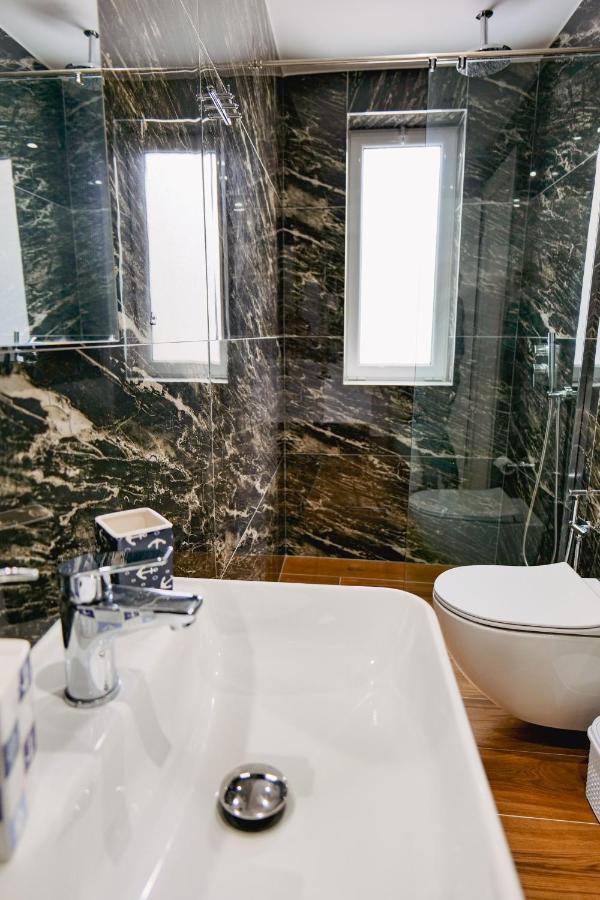 Eden Suites & Apartments Σαράντα Εξωτερικό φωτογραφία